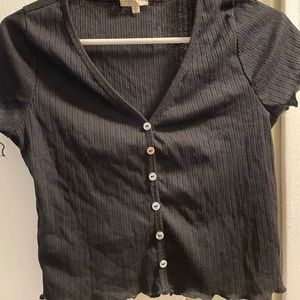 Black lettuce fringe v neck top